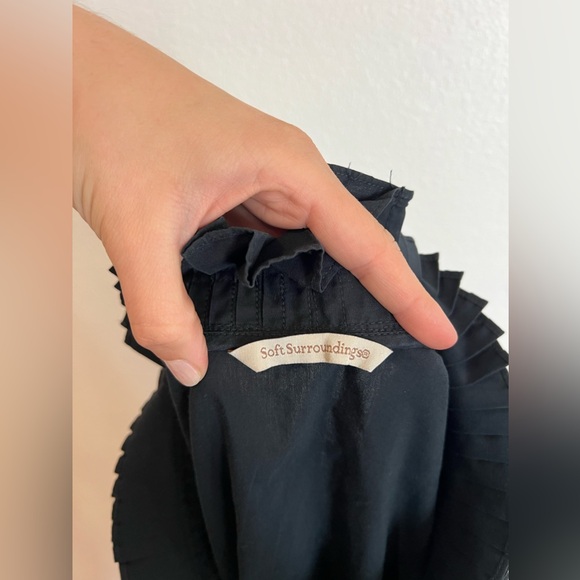 Soft Surroundings Long Sleeve Tunic Blouse Ruffle Collar Black Women’s Large - Picture 3 of 6